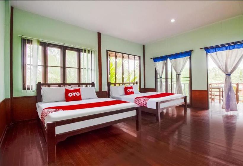 هتل Oyo 1026 The House Amphawa
