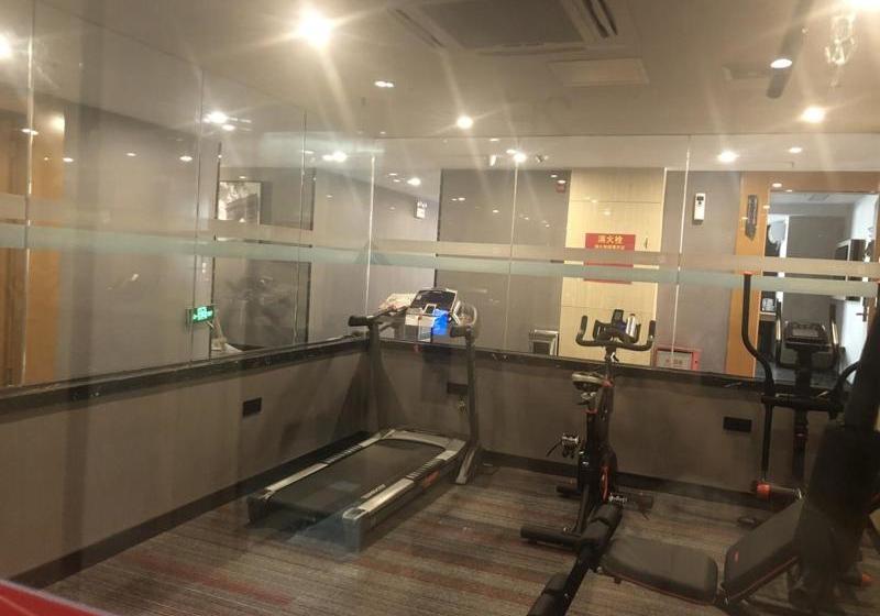 Thank Inn Chain Hotel Guangdong Yunfu Xinxing County Times Square Store