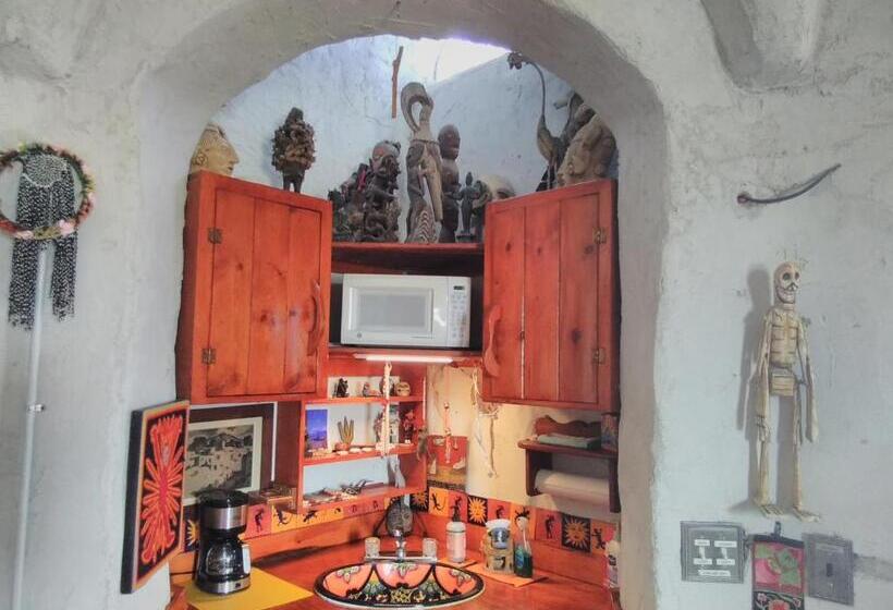 بنسيون La Loma Del Chivo Nabalom