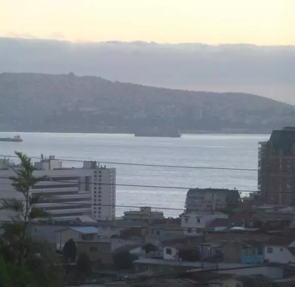 ベッドアンドブレックファースト Carolina Hostal