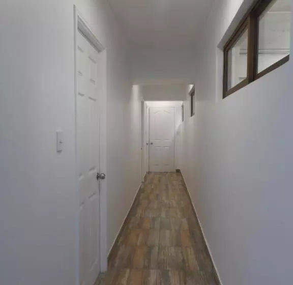 ベッドアンドブレックファースト Carolina Hostal