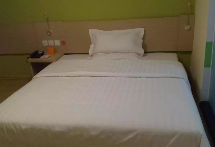 Hotelli 7days Inn Nanan Shuitou Southeast Fortune Plaza