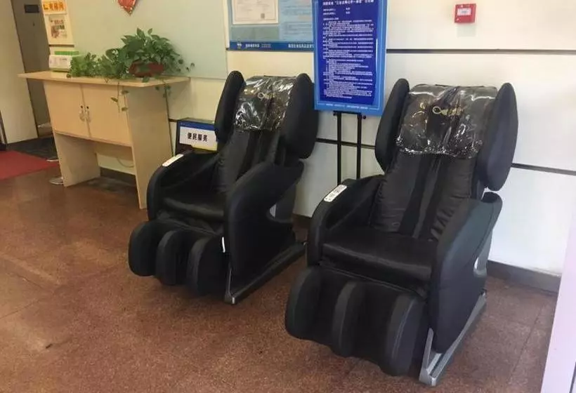 ホテル 7 Days Inn Zibo Linzi District Tianqi Road Qina Studio