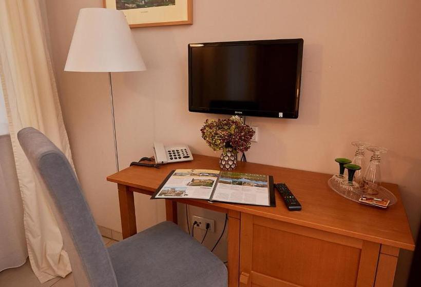 فندق Am Malerweg