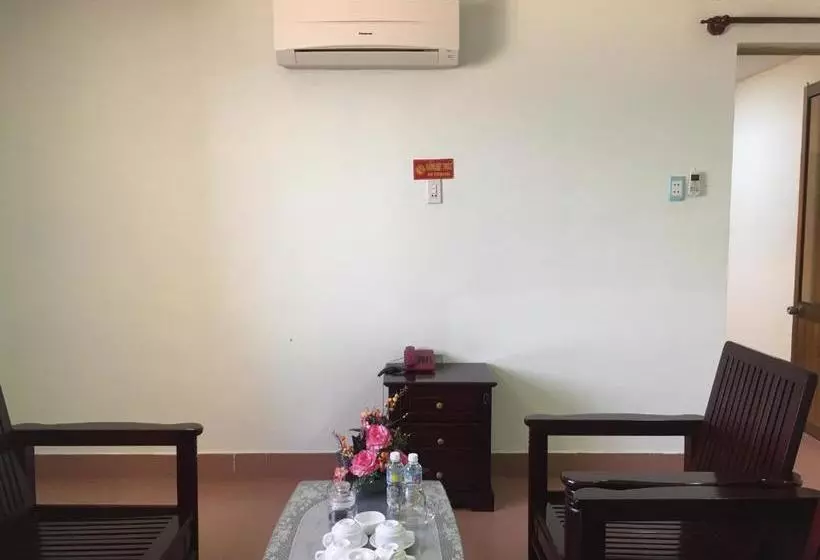 Hotelli Khách Sạn Bình Dương