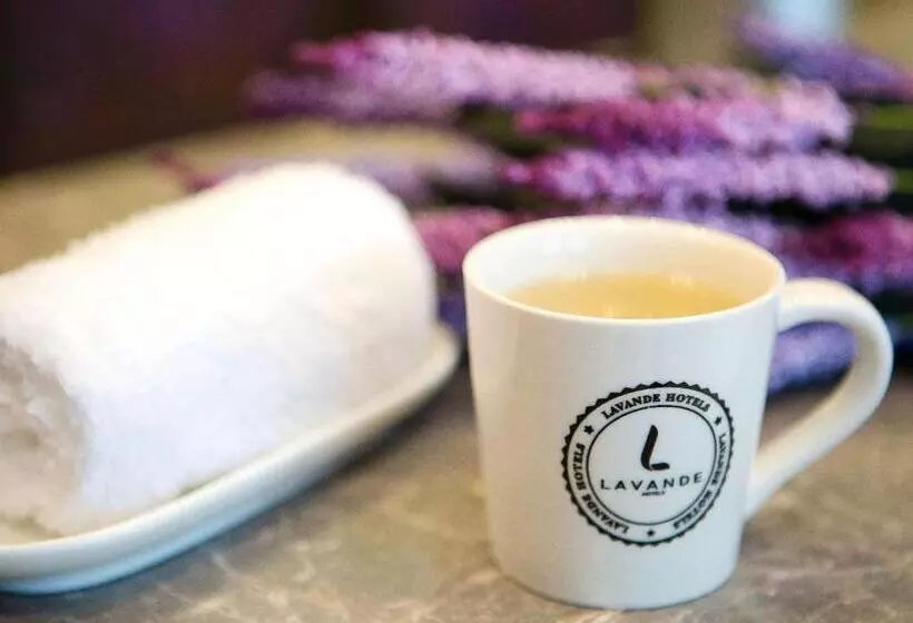 Lavande Hotel Zhanjiang Haibin Avenue Jiangnanshijia