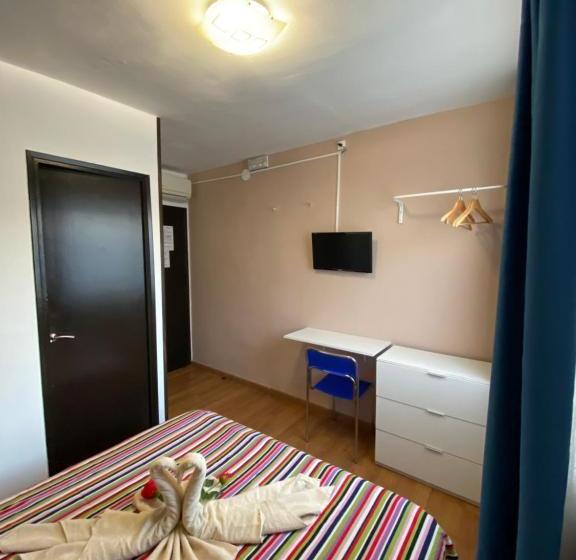 پانسیون Hostal Urpi Oklahoma