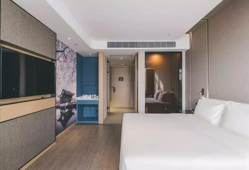 Atour Hotel Ningbo Jishi Harbor Outlets