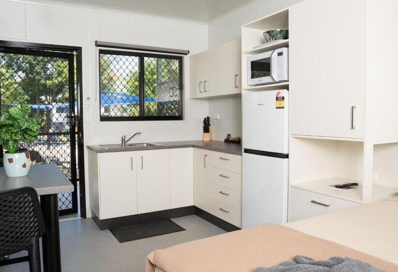 בית מלון כפרי Oasis Tourist Park