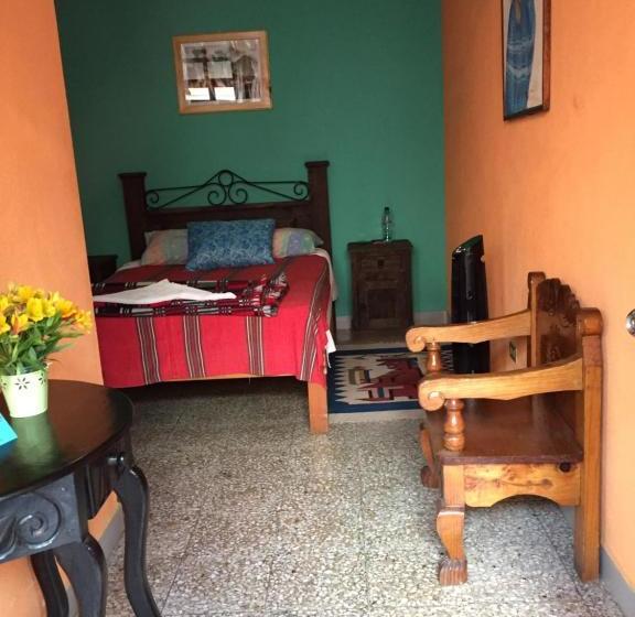 هتل Posada Gutierrez