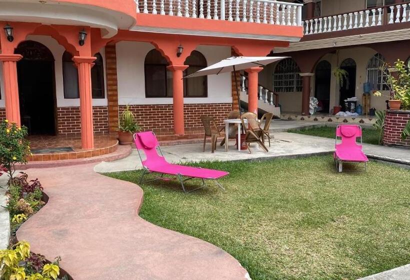 هتل Posada Gutierrez