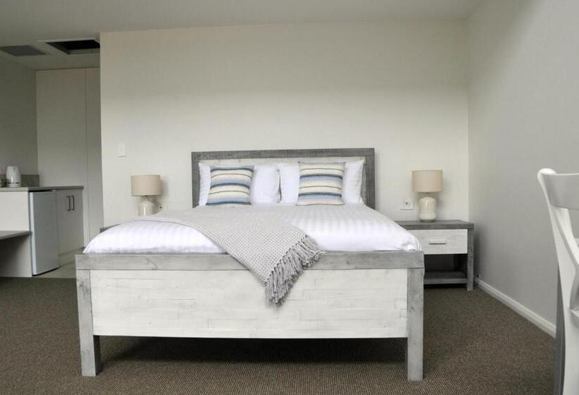 モーテル The Hub Bicheno