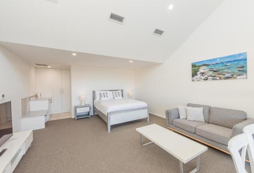 モーテル The Hub Bicheno