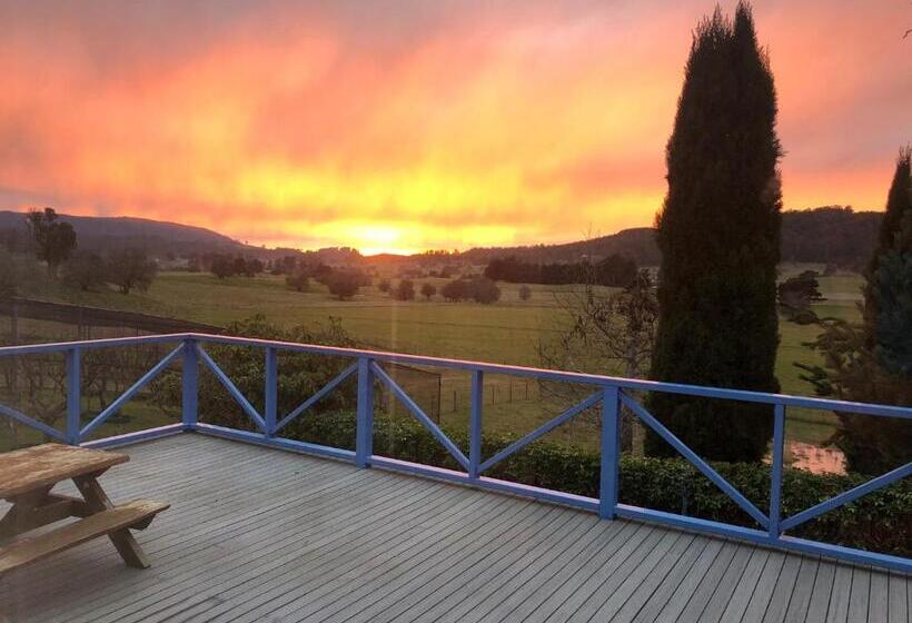 פנסיון Mole Creek Hideaway