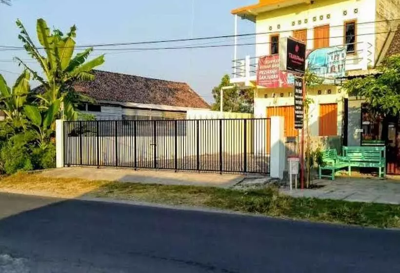 Majatalo Spot On 93020 Rumah Singgah Ganjuran