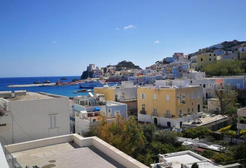 膳宿费 Visitponza   Palazzetto Azzurro