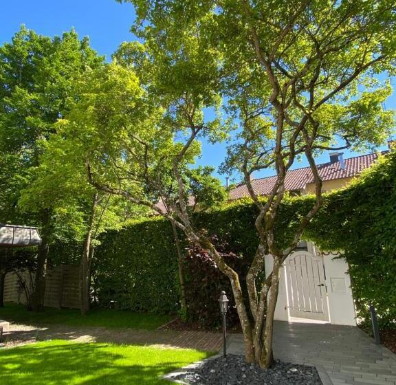 Toploft Serviced Apartments