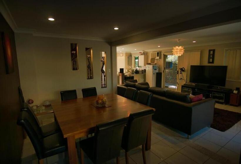 مبيت وإفطار Mount Gravatt Guesthouse