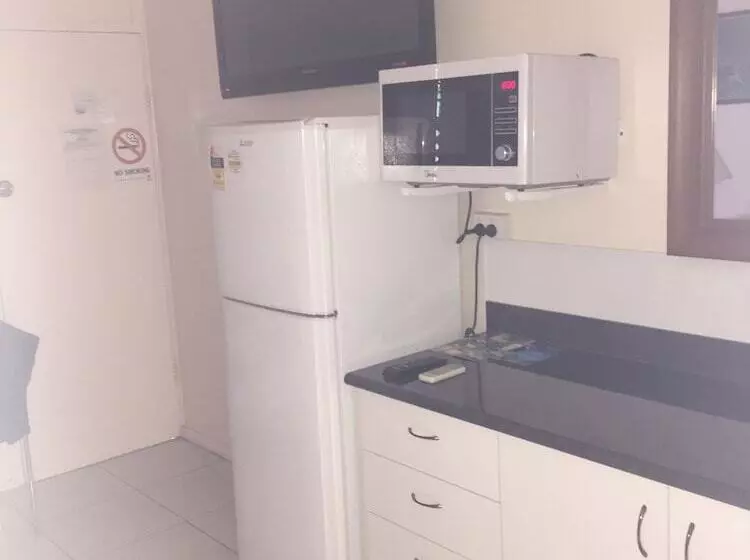 Granville Tavern And Motel