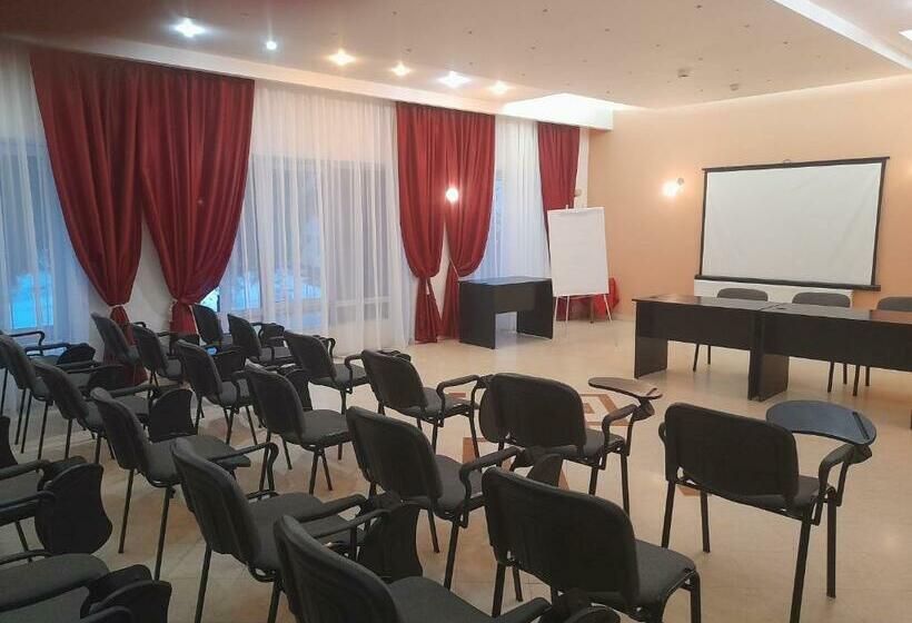 هتل Miraj Restaurant & Sauna & Biliard