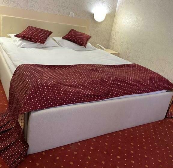 هتل Miraj Restaurant & Sauna & Biliard