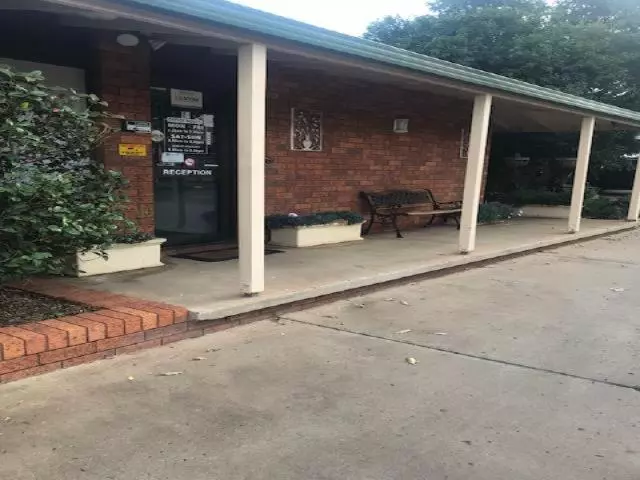 ホテル Yambil Inn