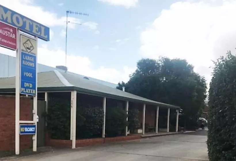 ホテル Yambil Inn