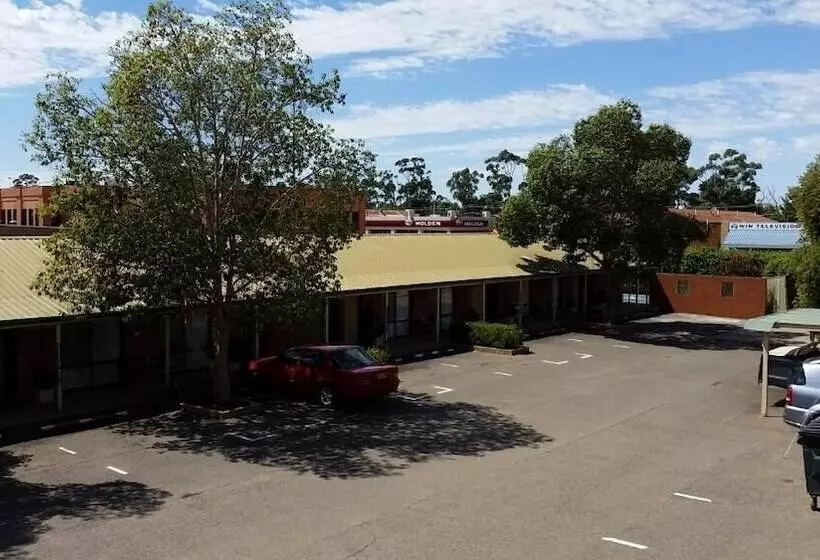 ホテル Yambil Inn