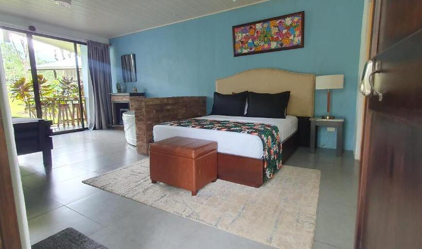 هتل Yellow Tree Suites