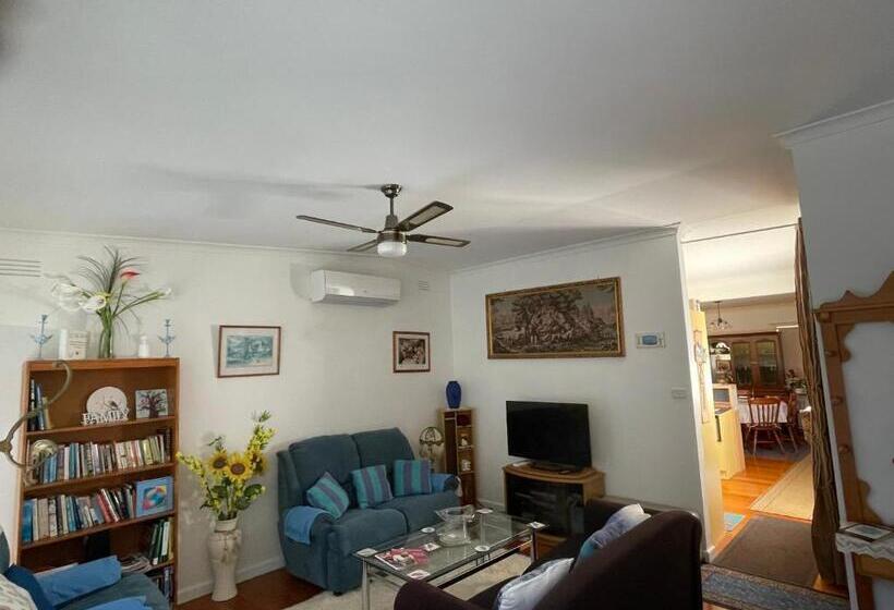 פנסיון La Casa Della Nonna In Australia