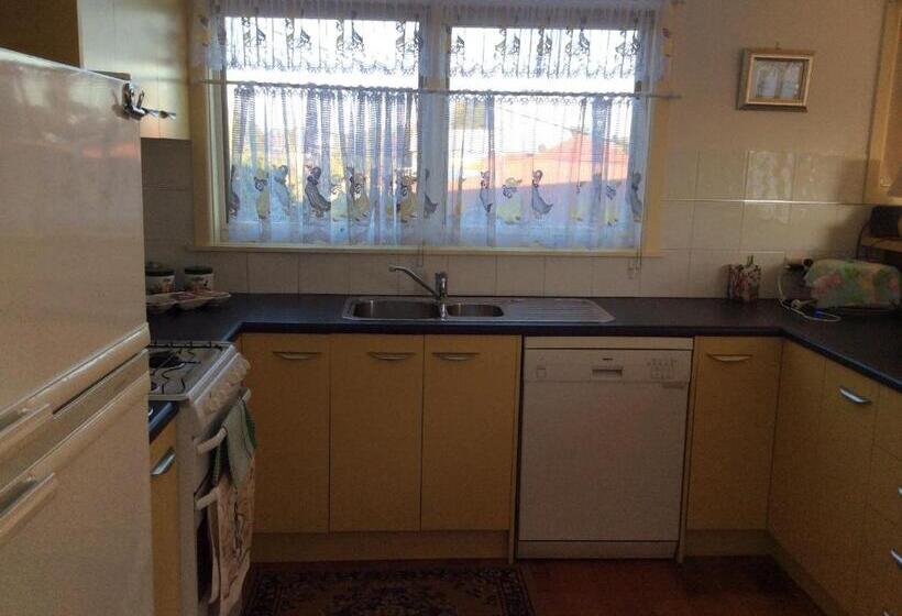 פנסיון La Casa Della Nonna In Australia