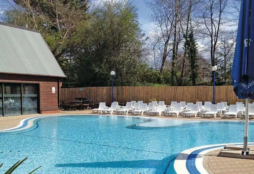 リゾートホテル Sandy Balls Holiday Village