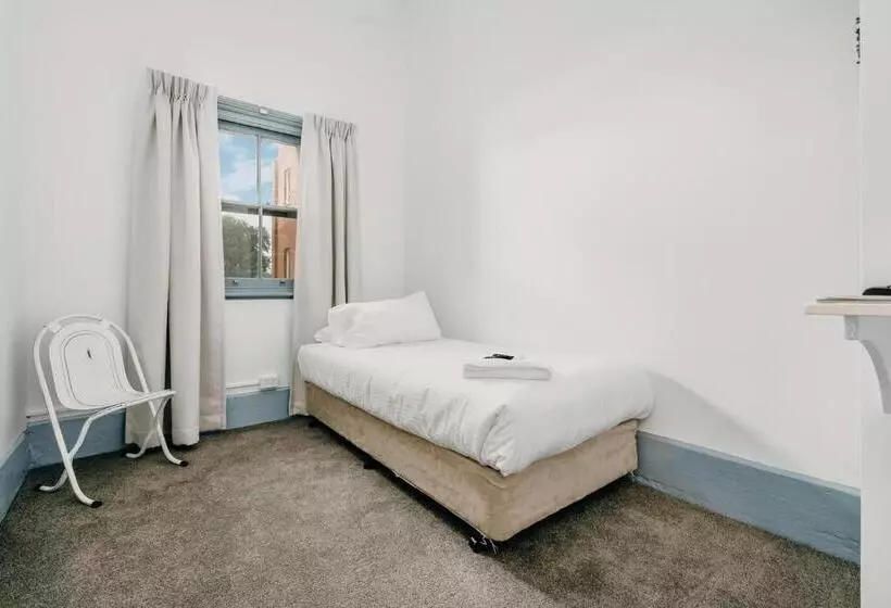 The Victoria Hotel Bathurst