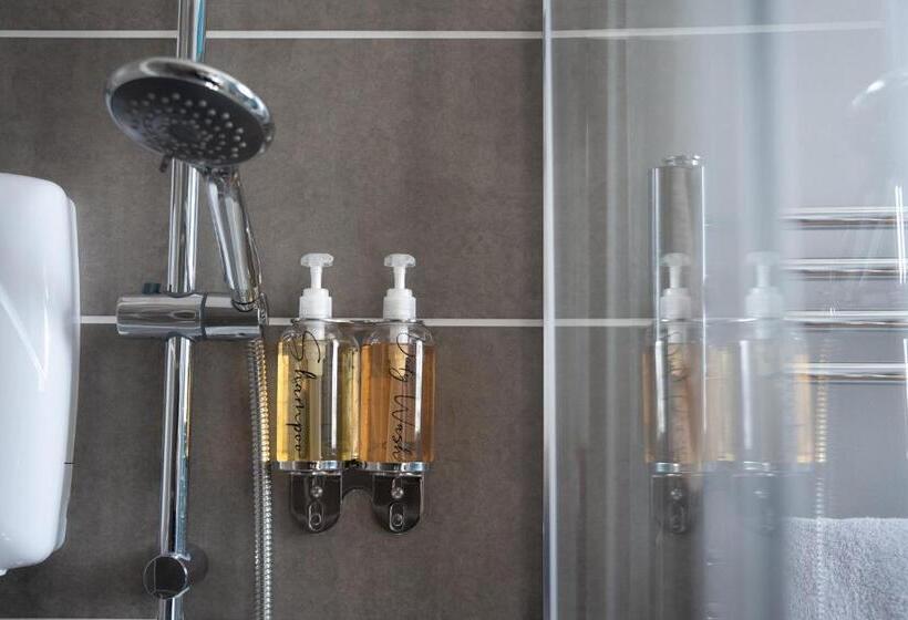 هاستل Easypz Stay