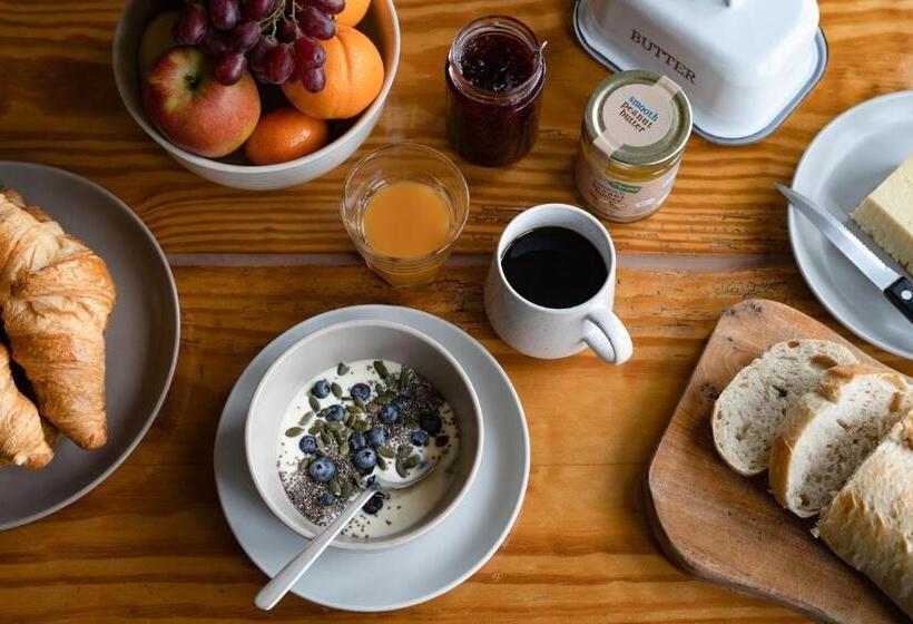 هاستل Easypz Stay