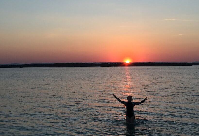 Bribie Waterways Motel