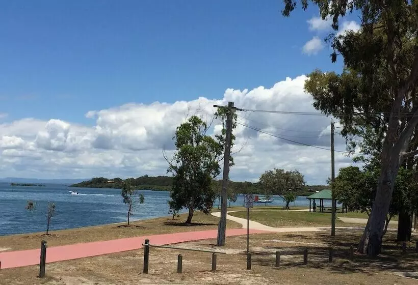 Bribie Waterways Motel