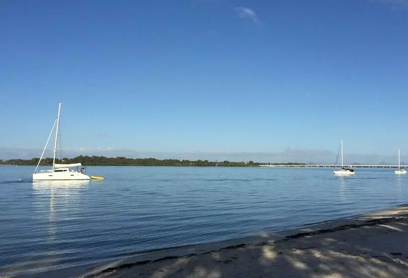 Bribie Waterways Motel