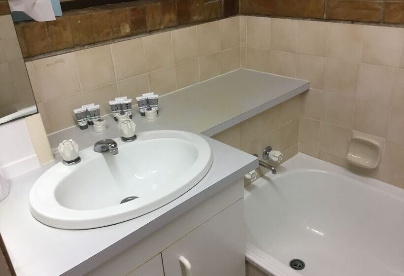 Bribie Waterways Motel