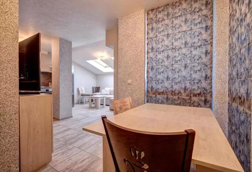 Complex Hunter S Beach