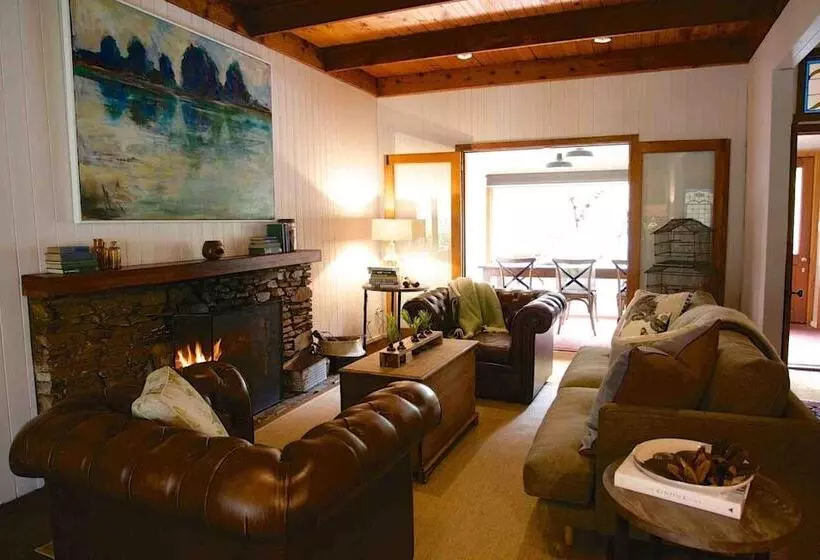 ホテル Braeside Mount Macedon Country Retreat Bed And Breakfast