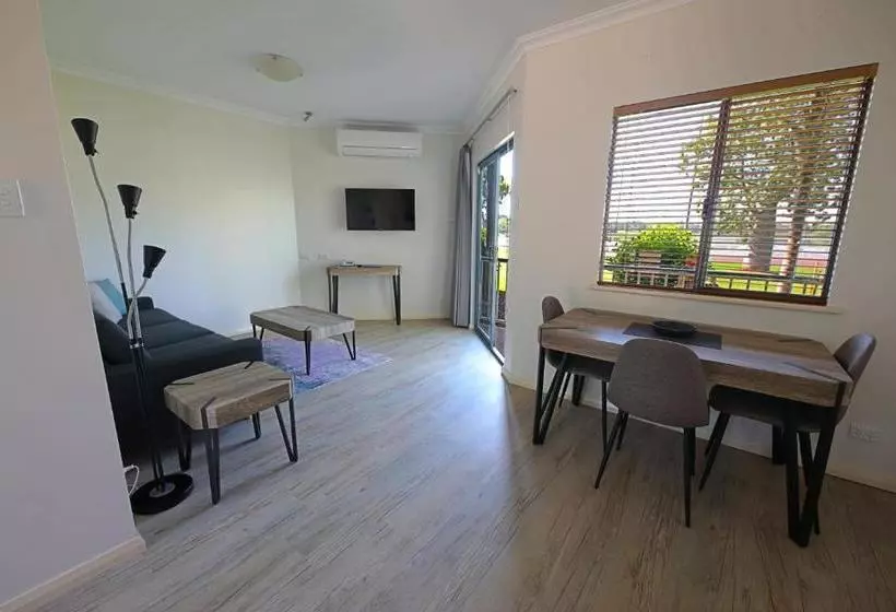 Lakeview Apartments