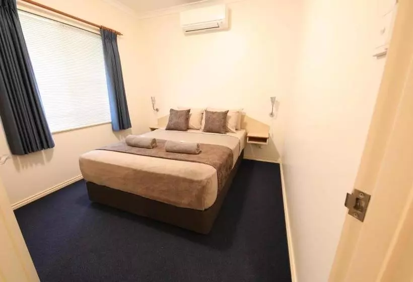 Lakeview Apartments