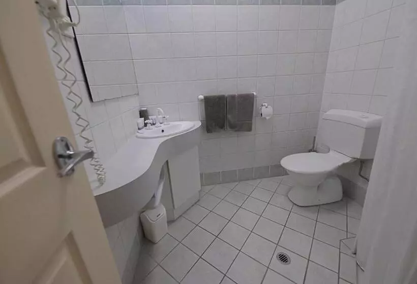 Lakeview Apartments
