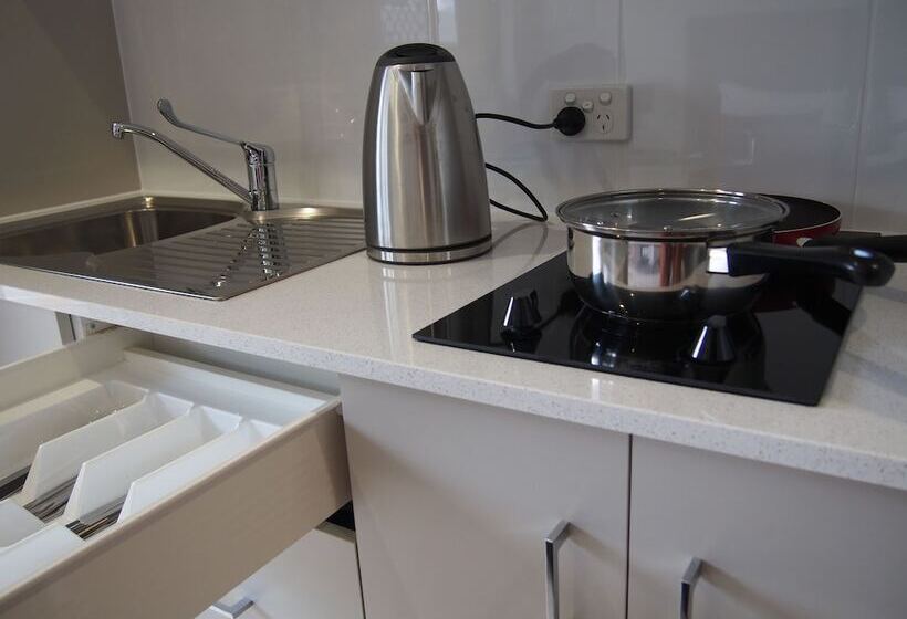 Northpoint Motel Apartments