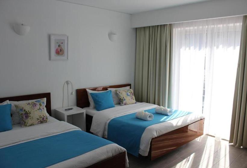 Пансион Residencial Tropicália Al