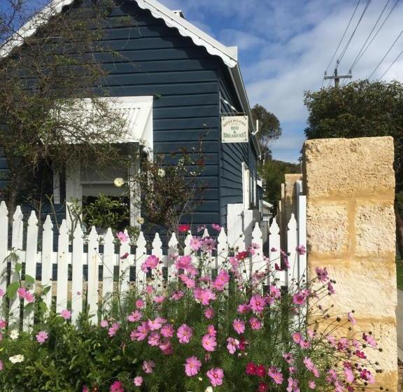 Rosemoore Bed & Breakfast