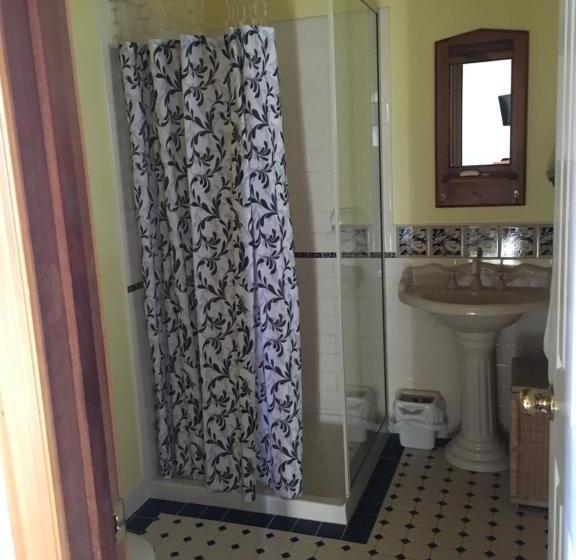 Rosemoore Bed & Breakfast