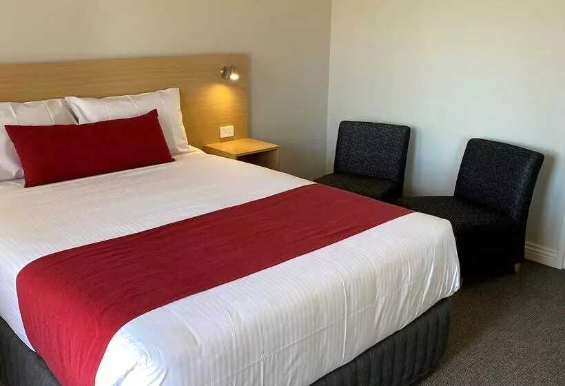 Country Gardens Motel