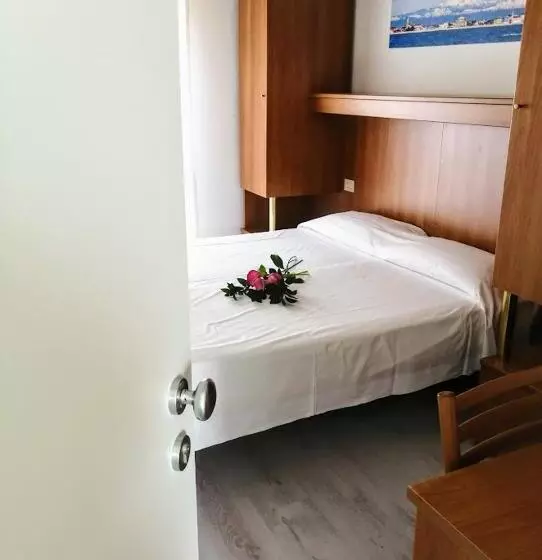 هتل Souvenir